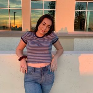 Meet your Posher, Laura